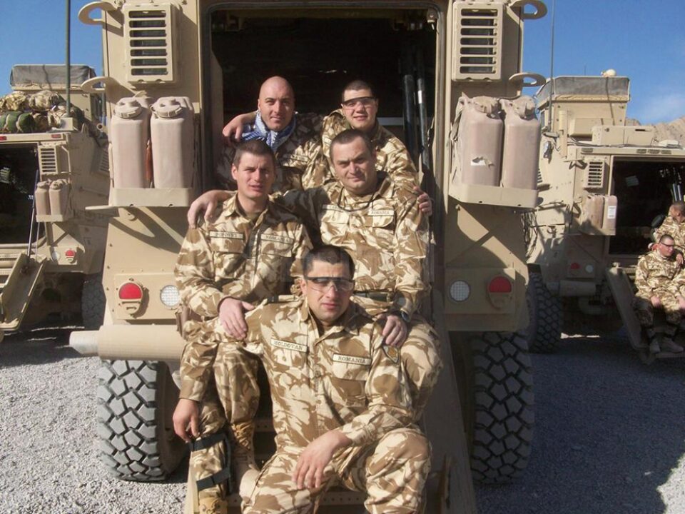 Un sucevean de 26 de ani, unul dintre militarii răniți de explozia unei mașini-capcană în Afganistan