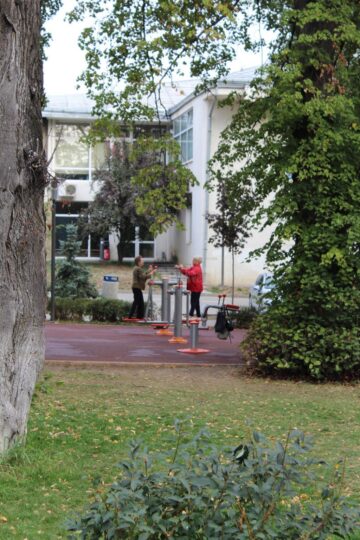 Aparatele de fitness în aer liber au mare căutare la suceveni de toate vârstele