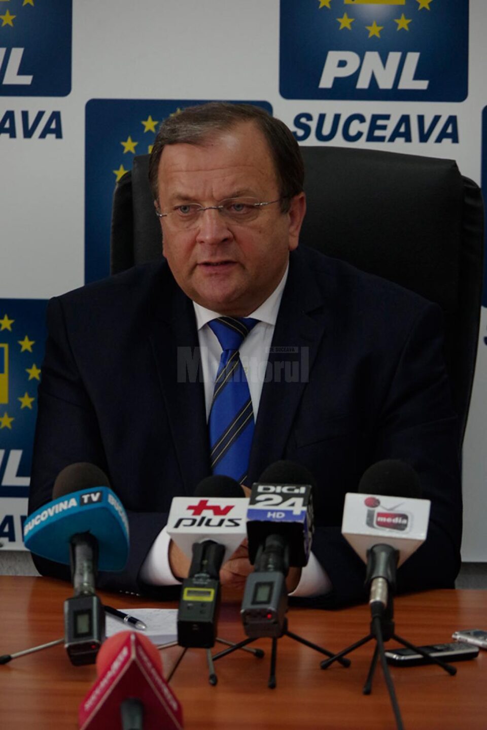 Gheorghe Fluture: „Un premier aflat în fața judecătorilor pentru spălarea banilor nu poate avea pe mână taxele și contribuțiile românilor” Gheorghe Fluture: „Un premier aflat în fața judecătorilor pentru spălarea banilor nu poate avea pe mână taxele și contribuțiile românilor”