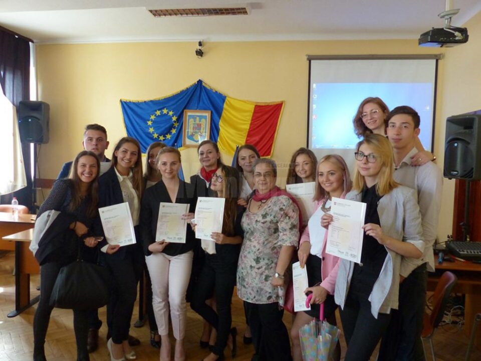 A zecea generație de elevi care a susținut testarea la Colegiul „Petru Rareș”