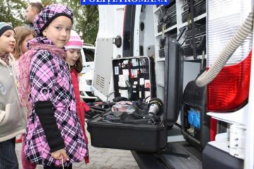 Polițiștii au organizat pentru peste 300 de copii ateliere de lucru și concursuri