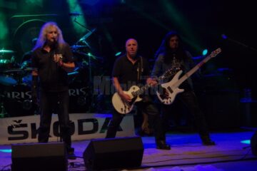 Sală plină, public entuziast, atmosferă fantastică la concertul susținut de Cristi Minculescu și Iris la Suceava