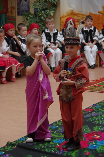 „Bun venit la șezătoare”, cu preșcolarii de la Grădinița „Sfântul Ioan cel Nou"