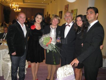 Artista Lucia Condrea, premiată pentru păstrarea și promovarea tradițiilor