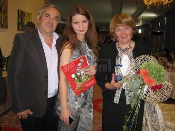 Artista Lucia Condrea, premiată pentru păstrarea și promovarea tradițiilor