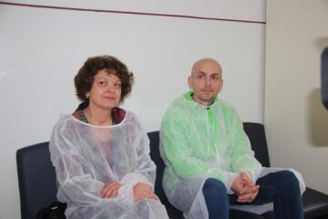 Camelia Iordache și Tandin Cernica, la maternitatea din Câmpulung Moldovenesc