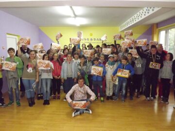 Concursul interjudețean de orientare sportiv-turistică “Dumbrava Minunată” a adunat la start peste 60 de participanți