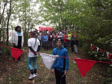 Concursul interjudețean de orientare sportiv-turistică “Dumbrava Minunată” a adunat la start peste 60 de participanți