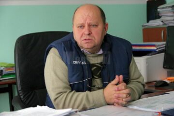 Mii de oameni lăsați zile în șir de E.ON la lumânare, efectele vânzării sistemului energetic național