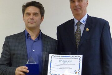 Ionel Stolnicu (Loial) și Radu Pentiuc, directorul sucursalei Suceava a AGIR