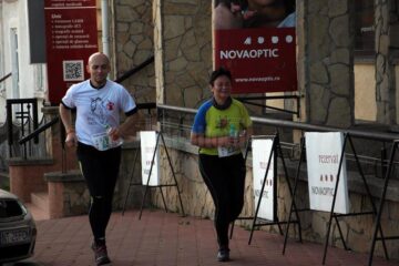 Peste 50 de tineri sportivi au alergat în ”Maratonul Cetăților” pentru ”Salvați Copiii”