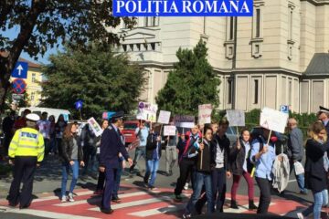 Marș cu tema „Ființele umane nu sunt de vânzare”