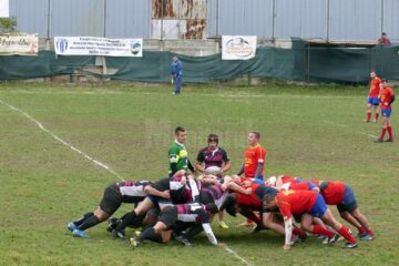 Echipa de rugby seniori a Clubului Sportiv Municipal Suceava a obținut o victorie importantă în fața celor de la CSUAV Arad, scor 18 – 13