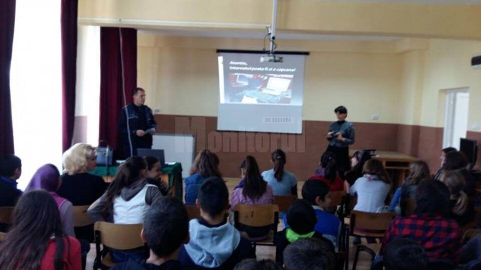Activități de prevenire a traficului de persoane, la școala din Udești