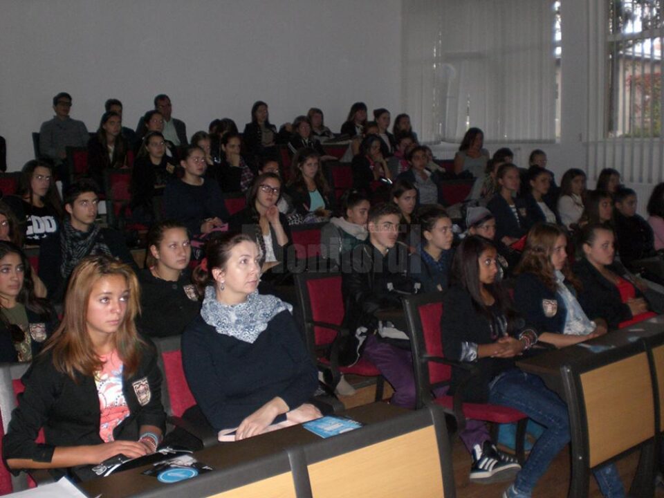 Dezbateri cu prilejul Zilei de Luptă Împotriva Traficului de Persoane, la Colegiul „Al.I. Cuza” Suceava