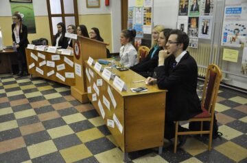 Liceenii de la Colegiul „Eudoxiu Hurmuzachi” și-au ales reprezentanții în Consiliul Școlar