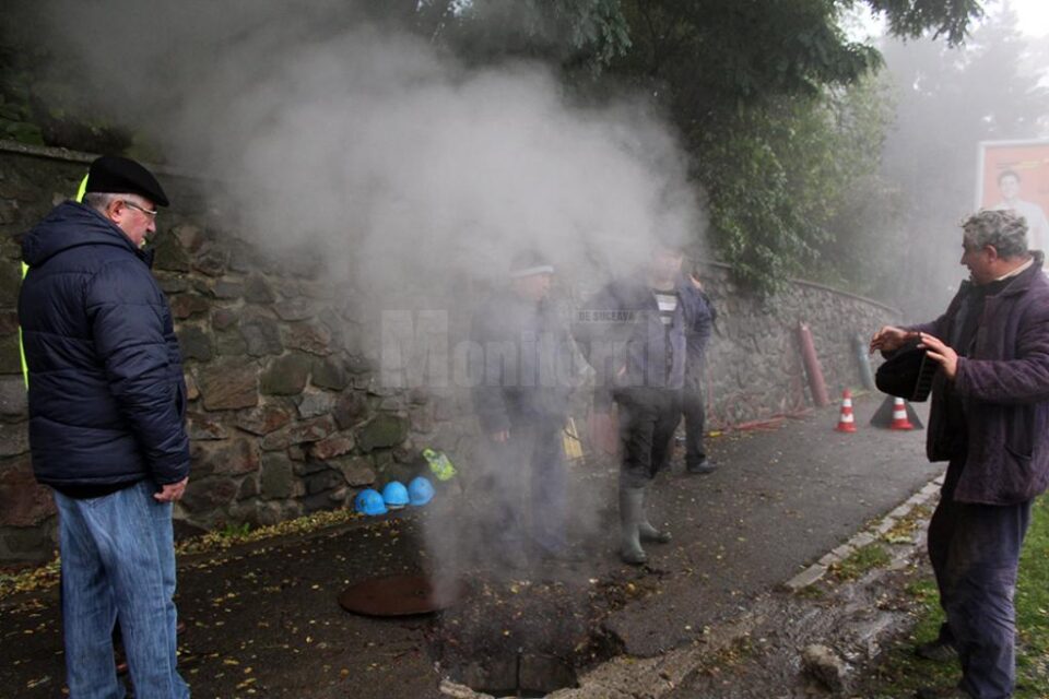 Primarul Sucevei a verificat personal lucrările de intervenție la avaria magistralei de termoficare