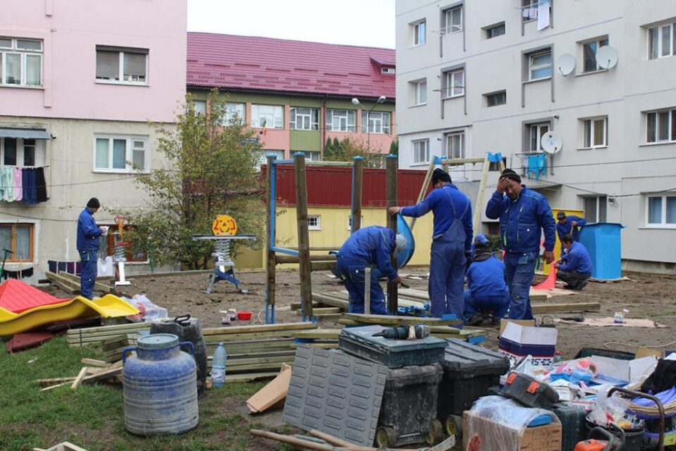 Șase locuri de joacă, modernizate de Primăria Suceava din fonduri proprii