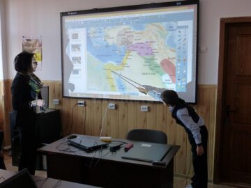 Table inteligente și laptopuri în loc de caiete, la Școala „Grigore Ghica Voievod” din Ițcani