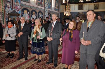 ”Nuntă de aur” pentru 16 cupluri la Șcheia