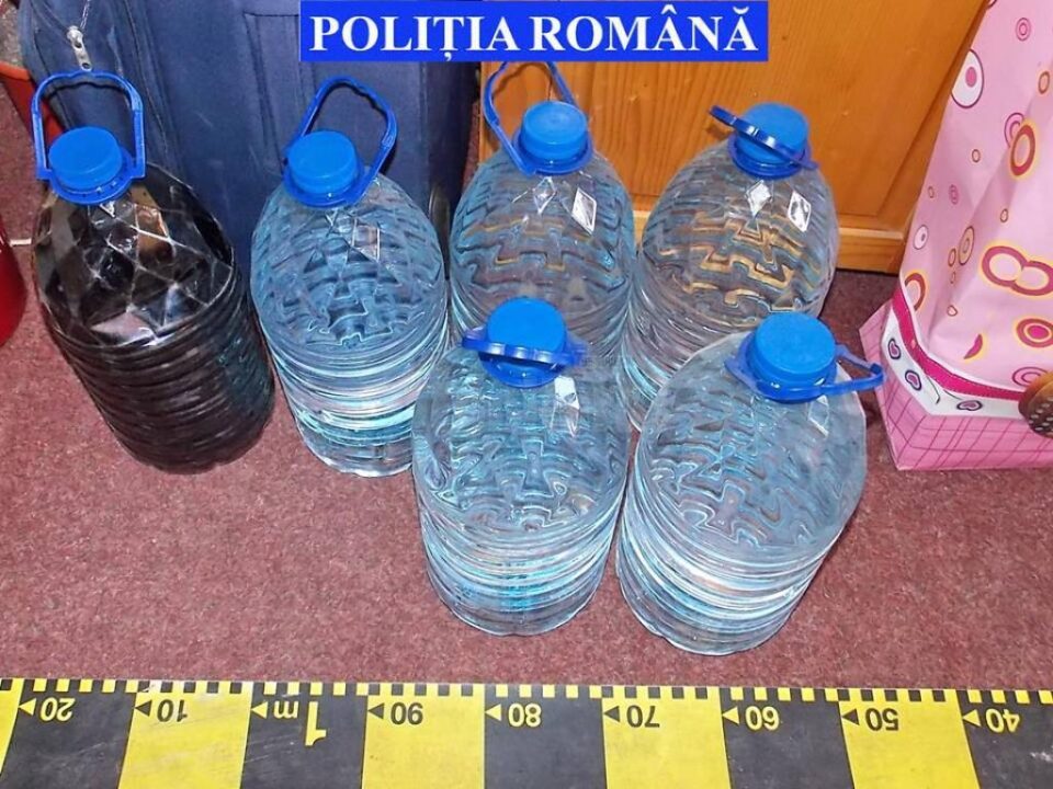 Alcoolul găsit cu ocazia perchezițiilor