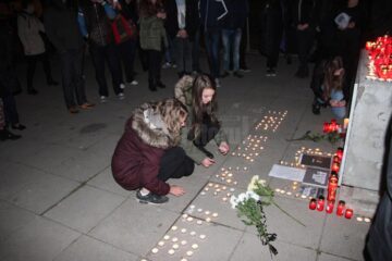 Solidaritate cu victimele din clubul Colectiv