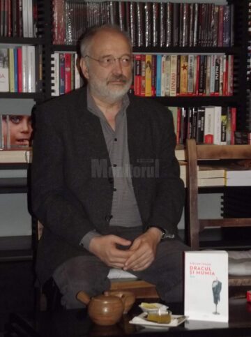 Stelian Tănase și-a lansat la Suceava romanul oniric „Dracul și Mumia”