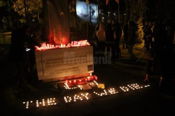 The day we die - mesajul primei piese din concertul rock din clubul în care s-a produs incendiul