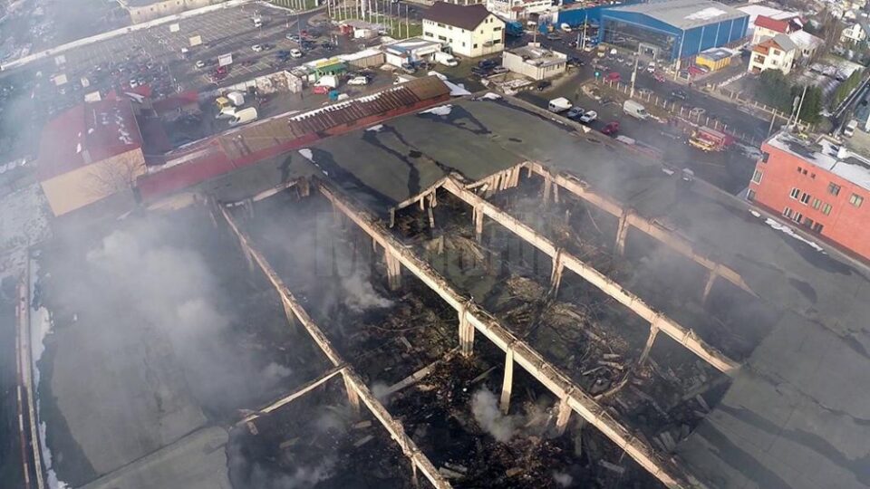 Pagube de peste două milioane de euro, în incendiul de la Rozita