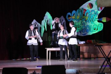 Balul Bobocilor organizat de Colegiul Național „Eudoxiu Hurmuzachi” din Rădăuți, un spectacol al diversității culturale