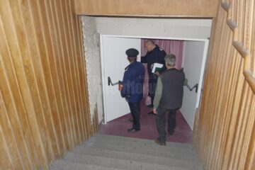 Cel mai important aspect urmărit de pompieri a fost legat de căile de acces și de evacuare din sala mare a Casei de Cultură