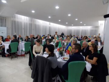 Artiști din România și Republica Moldova, într-un spectacol emoționant desfășurat pe pământ italian