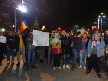 Aproape 1.500 de suceveni au mărșăluit aseară pe străzile orașului