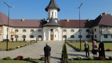 Moaștele Sfântului Ioan Gură de Aur au ajuns la Mănăstirea Intrarea Maicii Domnului în Biserică