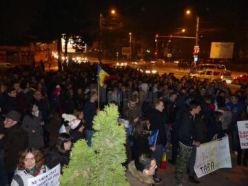 Aproape 1.500 de suceveni au mărșăluit aseară pe străzile orașului