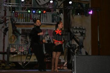 Tinerii artiști de la Colegiul „Ciprian Porumbescu” au adus gala Oscar pe scena Casei de Cultură