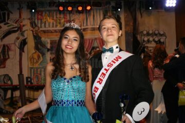 Miss și Mister Boboc 2015 au fost desemnați Sabrina Zhang și Gabriel Roman