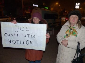 Și aseară, aproximativ 1.000 de suceveni au protestat pe străzile orașului