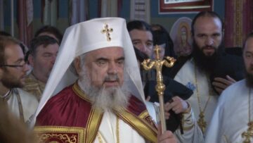Preafericitul Daniel, Patriarhul României, a sfințit sâmbătă Mănăstirea Intrarea Maicii Domnului în Biserică, în prezența a peste 1.500 de credincioși