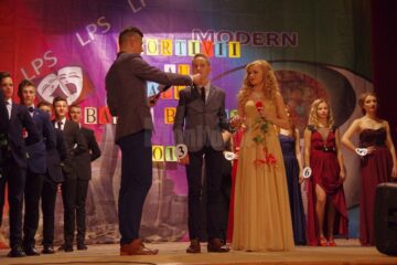 Elevii Liceului cu Program Sportiv și-au ales cei mai frumoși și talentați boboci