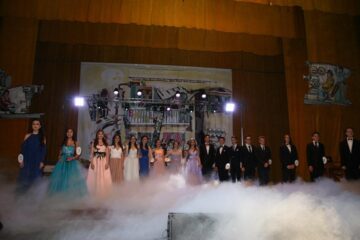 Tinerii artiști de la Colegiul „Ciprian Porumbescu” au adus gala Oscar pe scena Casei de Cultură
