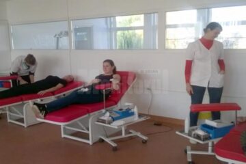 „Și nouă ne pasă” au spus din toată inima 58 de elevi din clasele a XII-a