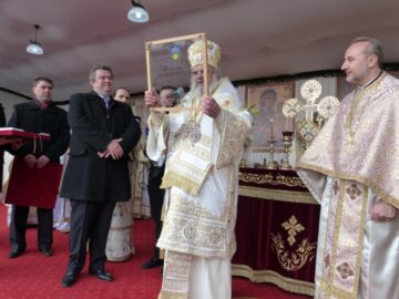 Preafericitul Părinte Daniel a primit sâmbătă titlul de Cetățean de onoare al județului Suceava