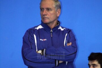 Victor Pancu își felicită elevii pentru victoria de sâmbătă