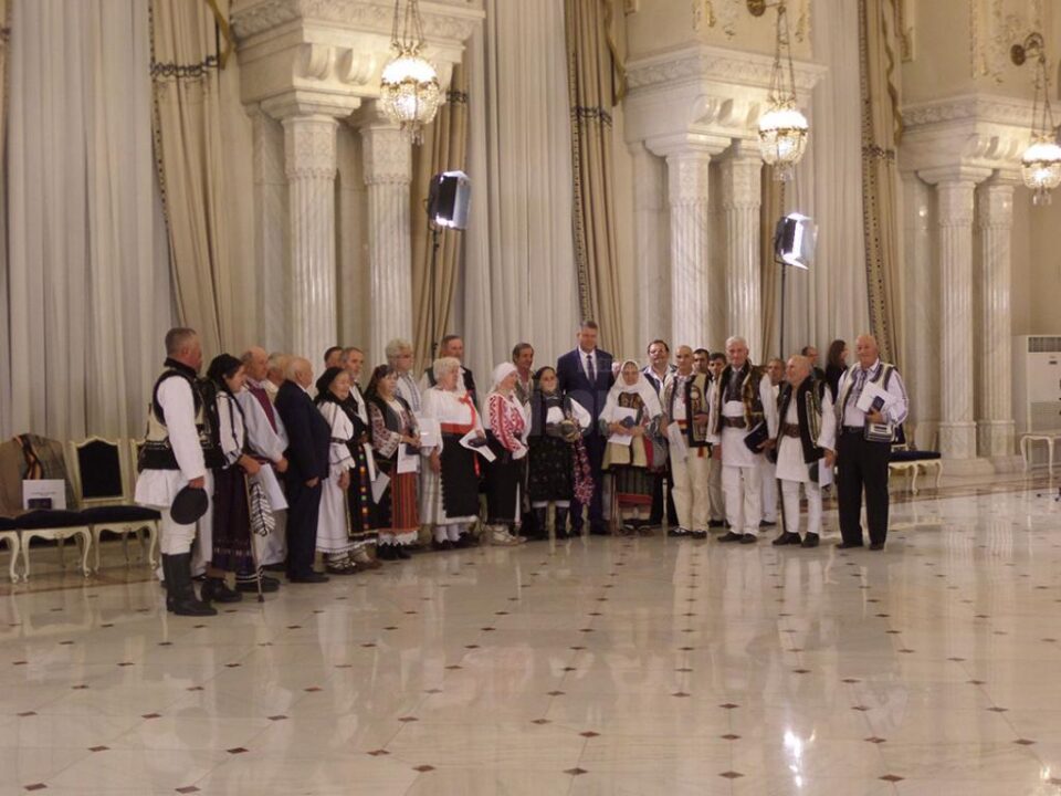 Păstrători ai tradiției, onorați cu titlul de „Tezaure Umane Vii”