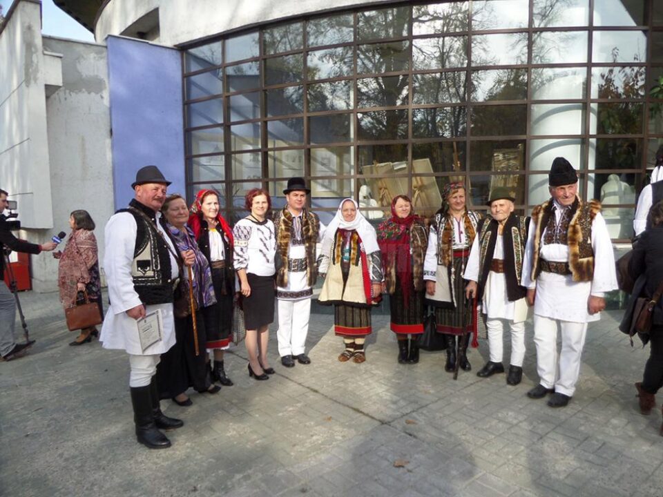 Păstrători ai tradiției, onorați cu titlul de „Tezaure Umane Vii”