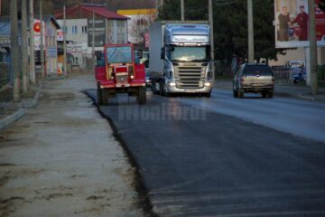 Lucrările au fost sistate când urma să mai fie redată circulației o porțiune din strada Traian Vuia