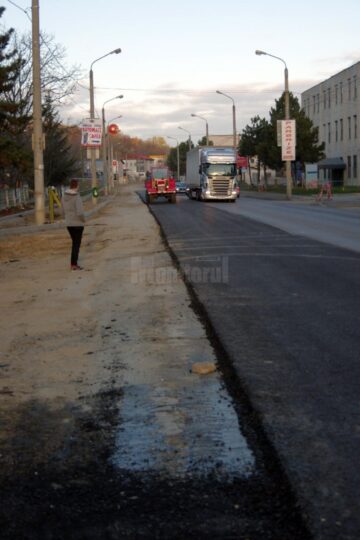 Lucrările au fost sistate când urma să mai fie redată circulației o porțiune din strada Traian Vuia