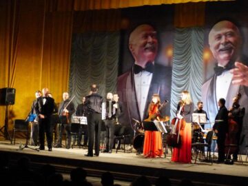 Concertul „Adio, doamnă”, susținut de maestrul Tudor Gheorghe pe scena suceveană