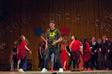 „România din inima ta”, la Balul Bobocilor de la Colegiul „Alexandru Ioan Cuza” Suceava